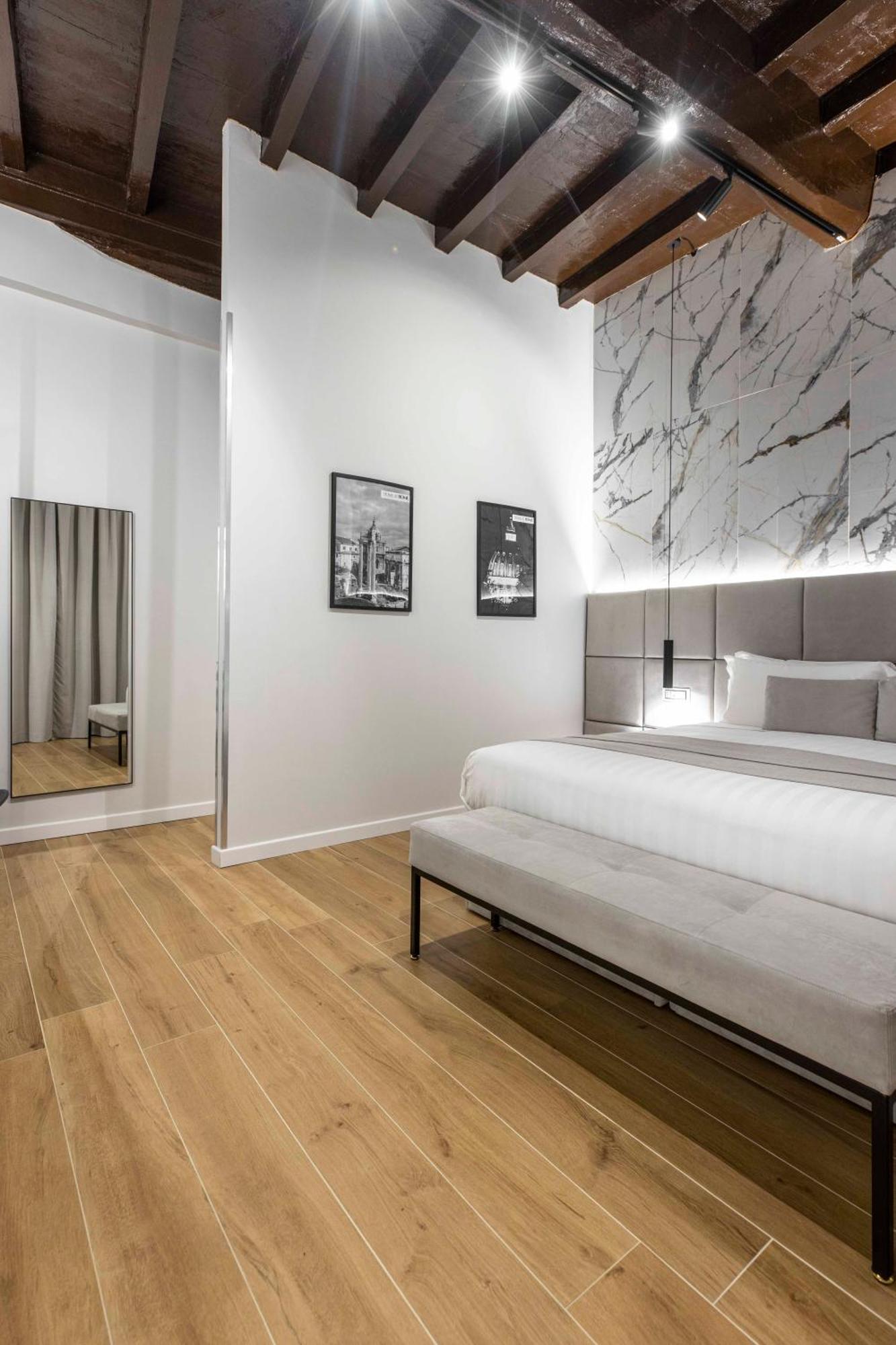 Home At Rome Luxury Navona 2 Bagian luar foto