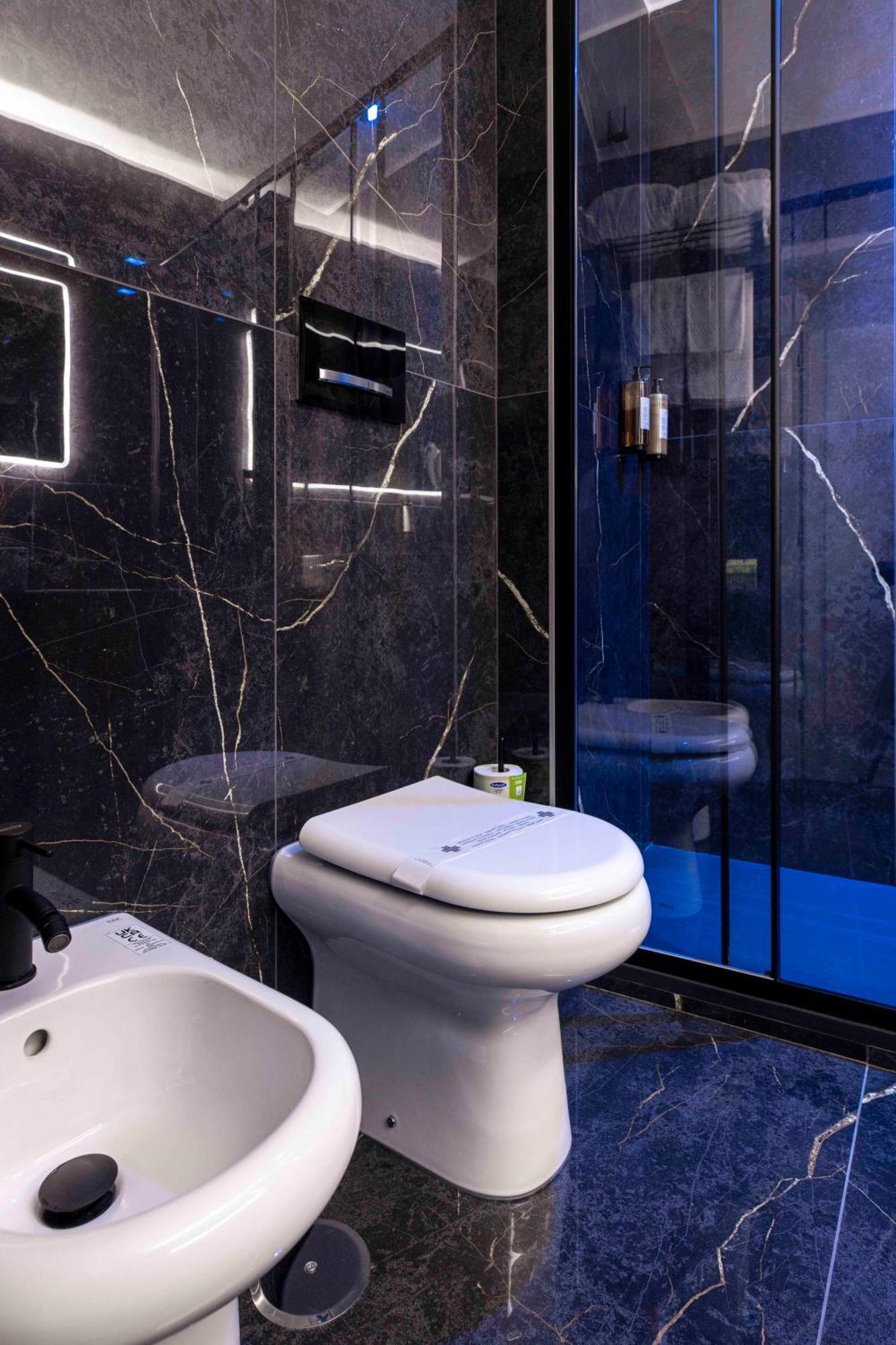 Home At Rome Luxury Navona 2 Bagian luar foto