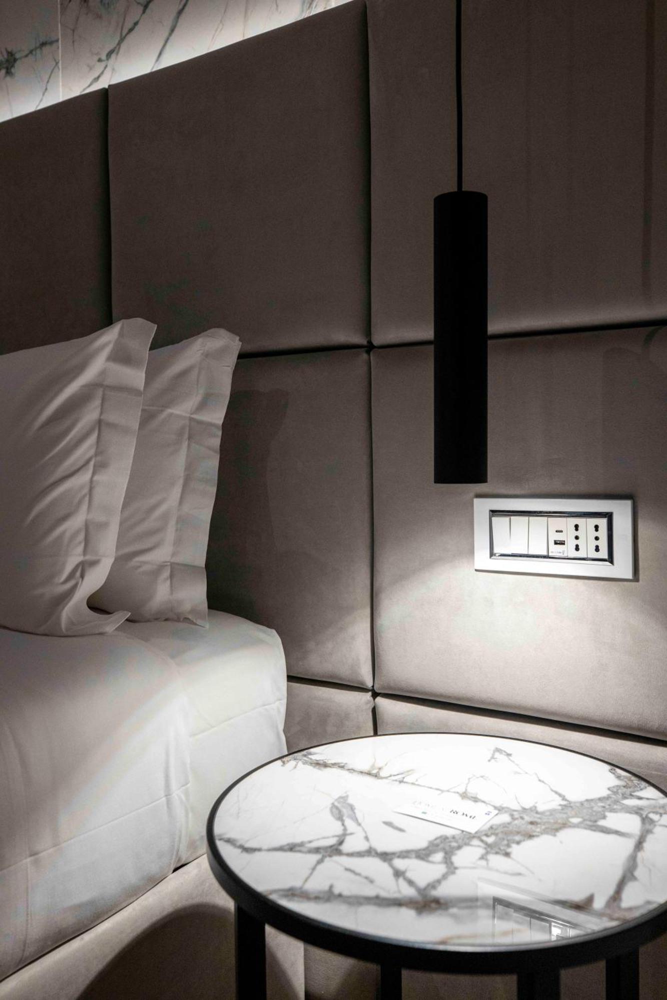 Home At Rome Luxury Navona 2 Bagian luar foto