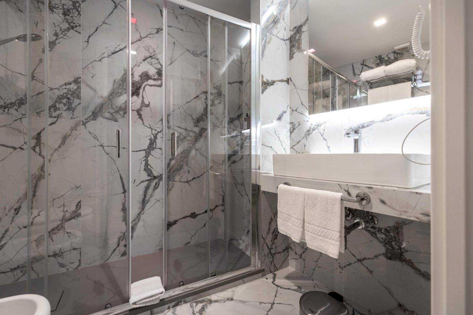 Home At Rome Luxury Navona 2 Bagian luar foto