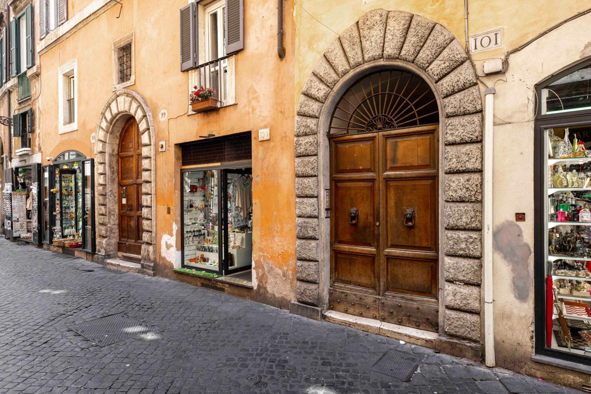 Home At Rome Luxury Navona 2 Bagian luar foto