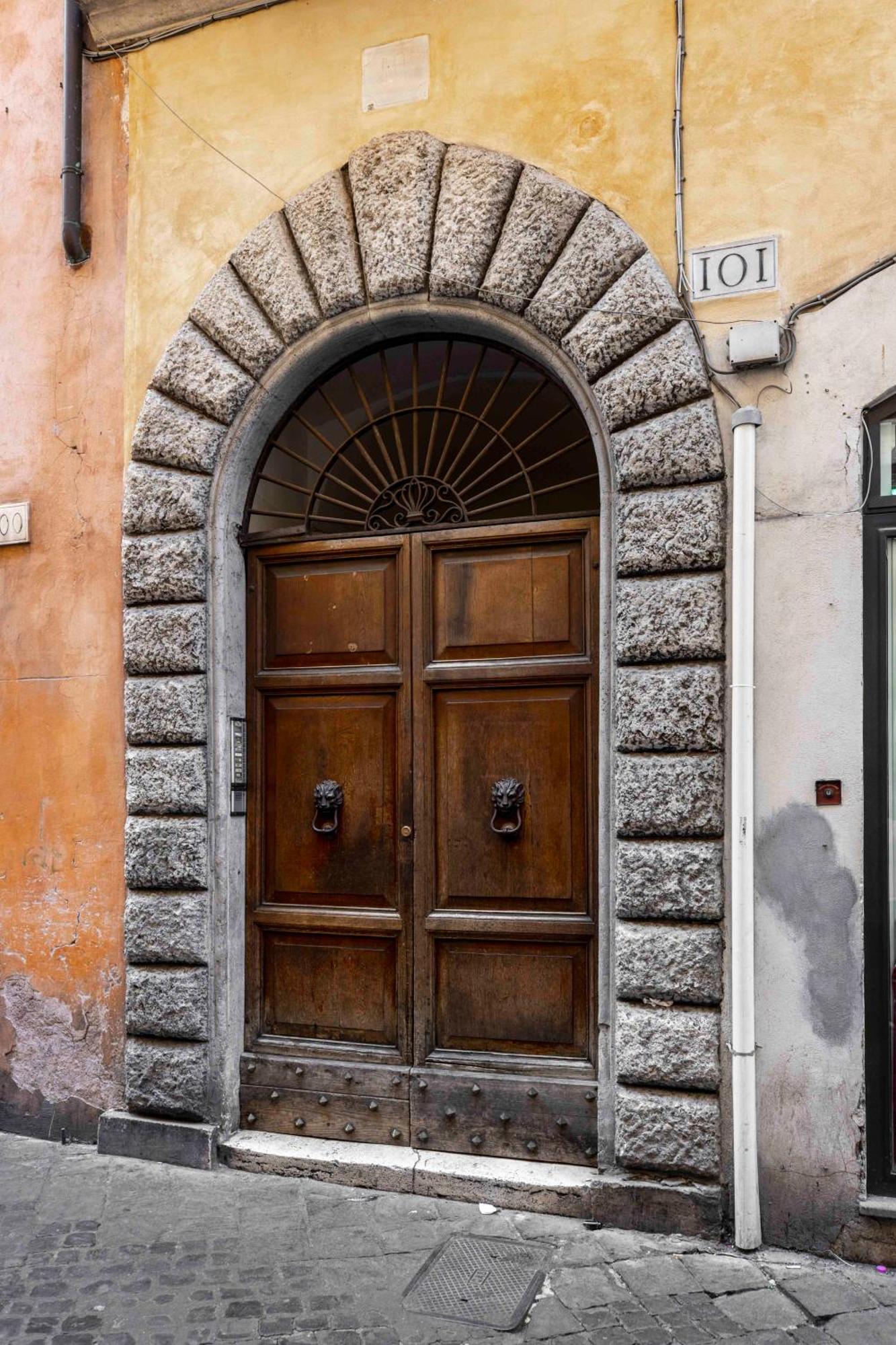 Home At Rome Luxury Navona 2 Bagian luar foto